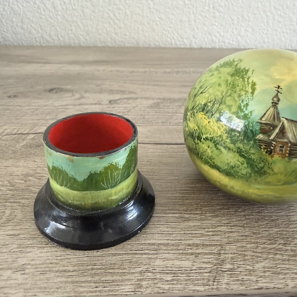 Vtg Russian Hand Painted Sphere Lacquer Wooden Trinket Cabin Forest Green Signed - Picture 11 of 12